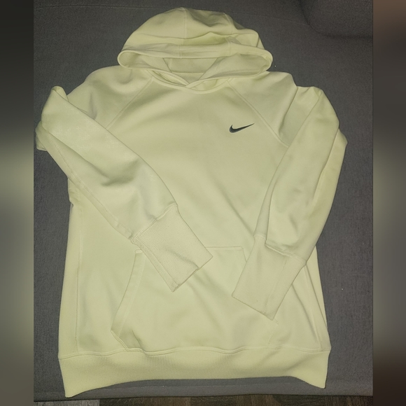 Nike pull over hoodie - Picture 2 of 6